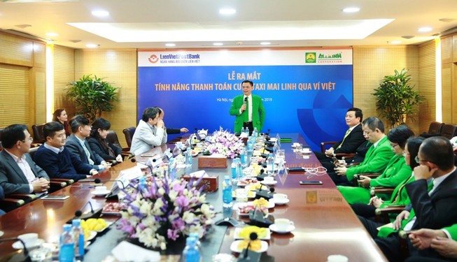 Ra mắt dịch vụ “Đi taxi - Chi Ví Việt”