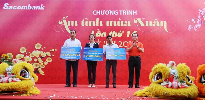 Chương trình “Ấm tình mùa Xuân lần thứ 16” của Sacombank