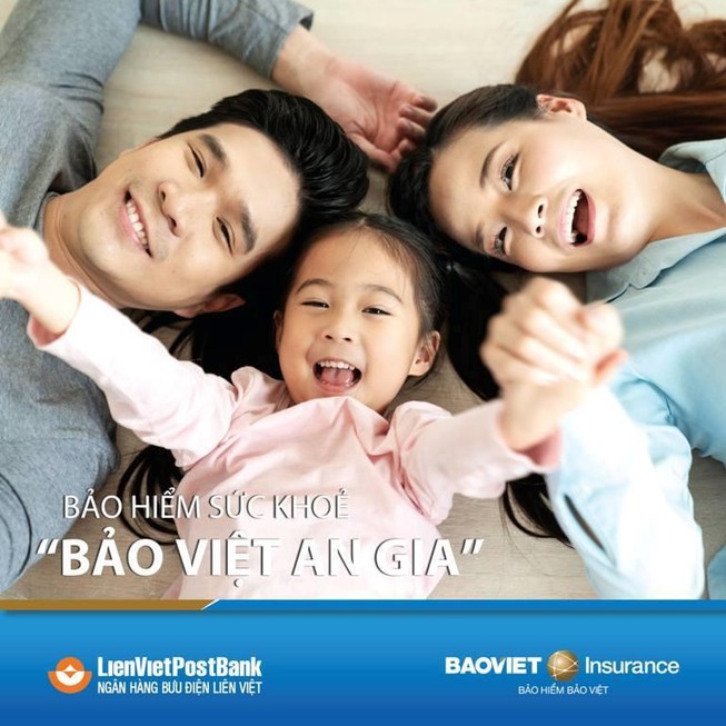 Hợp tác và ra mắt bảo hiểm sức khỏe trực tuyến