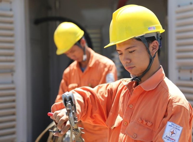 EVNNPC: Tập trung cấp điện ổn định an toàn mùa nắng nóng