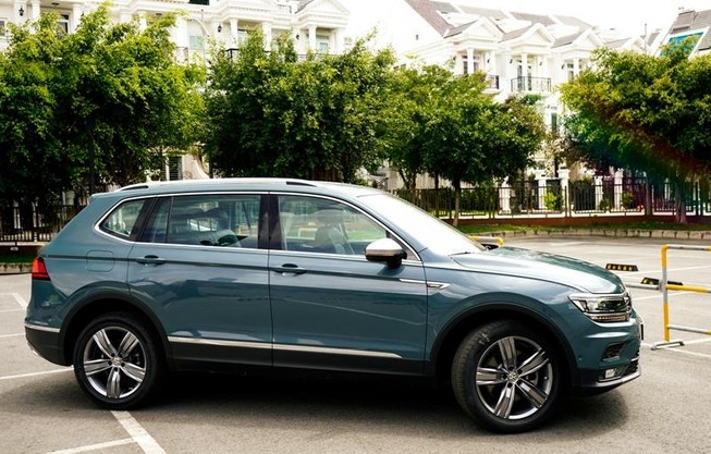 Ra mắt SUV cao cấp 7 chỗ: VW Tiguan Allspace LUXURY