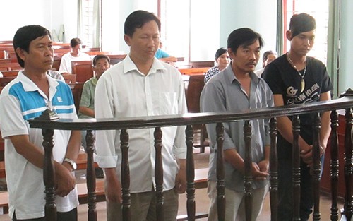 Đi tù vì để máy vận thăng đứt cáp làm chết công nhân xây dựng
