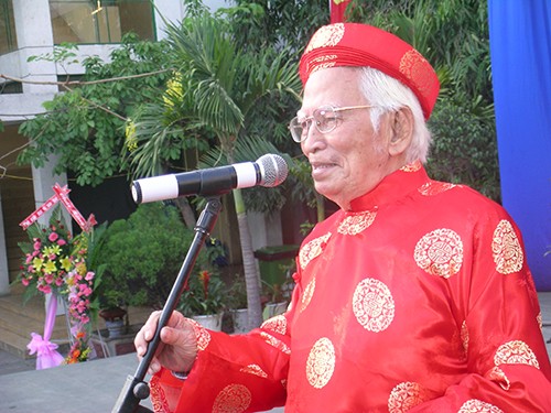 GS Hoàng Như Mai một trí thức lớn có tâm hồn nghệ sĩ