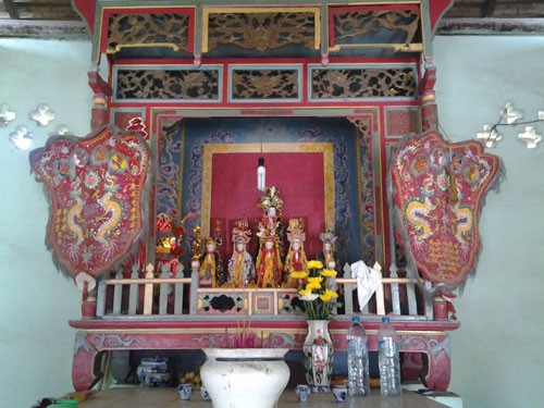 Kỳ lạ dân lập miếu thờ bà 'mụ vườn'