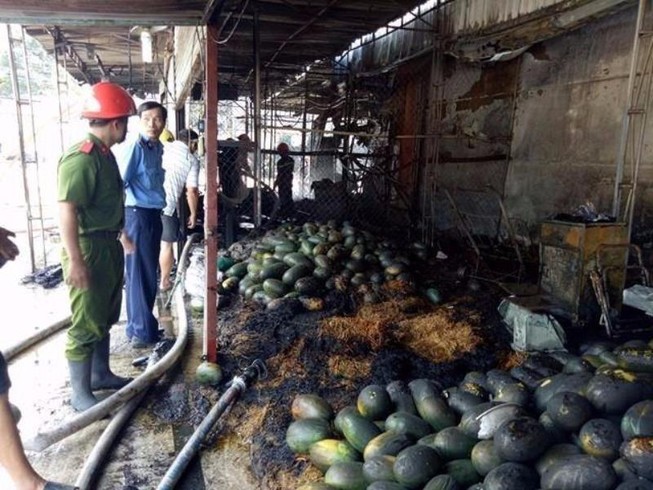 Cháy kiot và quán cà phê ở Biên Hòa