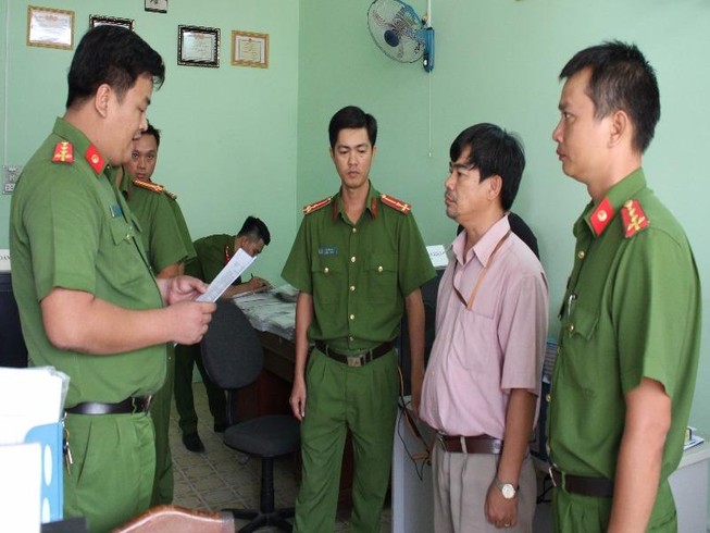 Bắt 1 giảng viên Trường Cao đẳng Cần Thơ