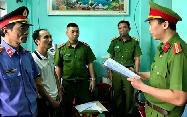 Bắt thêm 2 người trong đường dây đánh bạc trăm tỉ