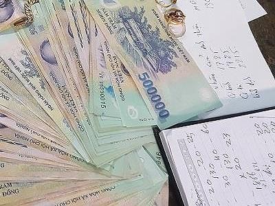 Phá đường dây đánh bạc, thu giữ gần 1 tỉ đồng ở huyện miền núi