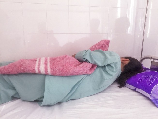 Vụ bác sĩ bị tố đánh đập nữ điều dưỡng: Nạn nhân lại nhập viện