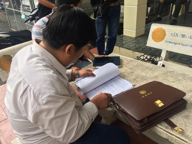 CSGT bị coi là hách dịch vì... không chơi với ai ở xóm