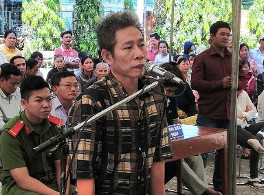 Tử hình kẻ giật dây chuyền, chém chết vợ cũ
