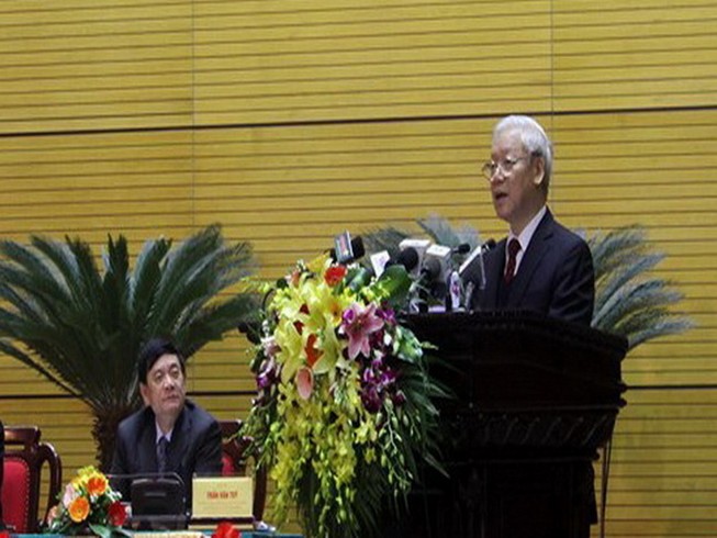 'Chống cho được tệ bè phái trong công tác cán bộ“