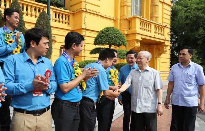 Tổng Bí thư, Chủ tịch nước gặp mặt cán bộ công đoàn tiêu biểu
