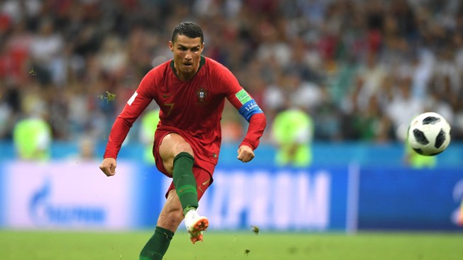 Chuyển động World Cup: Ronaldo bị bác bỏ kỷ lục mới thiết lập