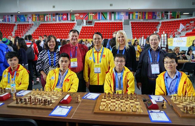 Cờ vua Việt Nam nối lại mạch thắng Olympiad