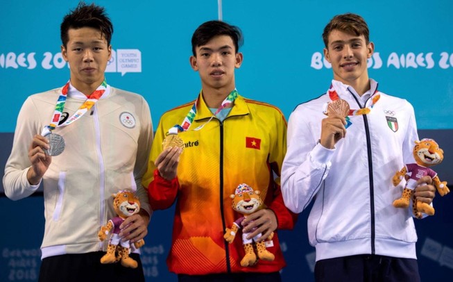 Nguyễn Huy Hoàng phá kỷ lục, đoạt HCV Olympic trẻ