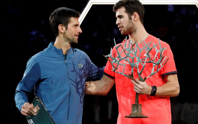 Khachanov 'gieo sầu' ngày Djokovic lên ngôi số 1 thế giới