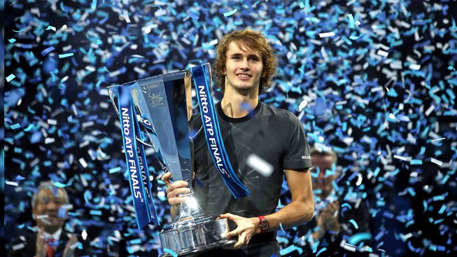 Cách nào Zverev hạ được Djokovic, đăng quang ATP Finals?