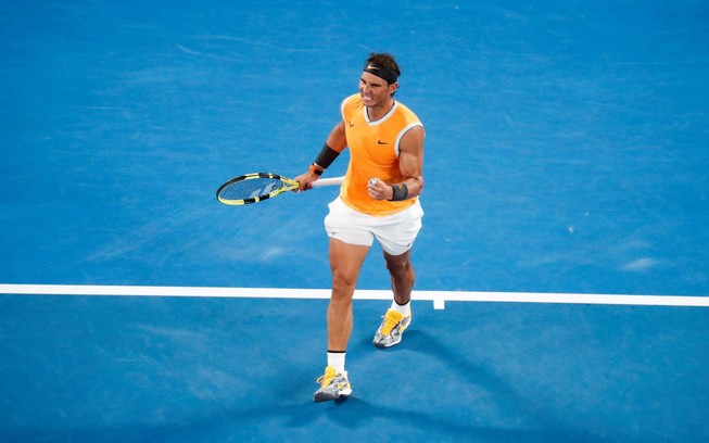 Hủy diệt “ngựa ô” Tsitsipas, Nadal vào chơi trận chung kết