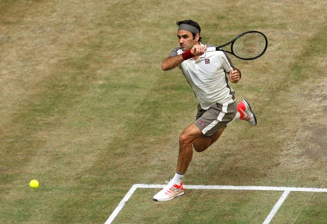 Federer bước gần đến cột mốc lịch sử mới