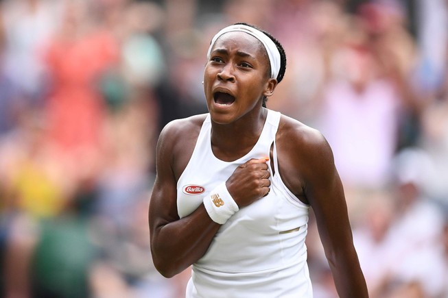Wimbledon phát cuồng vì cú ngược dòng của tay vợt 15 tuổi