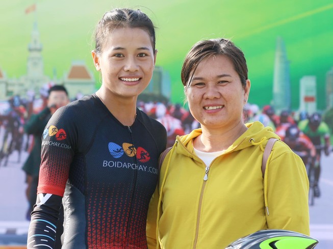Phương Trinh giành HCĐ duathlon lịch sử