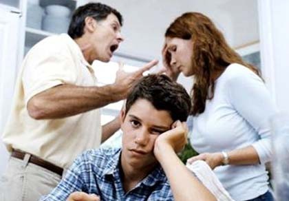 Khi học trò chán đời vì... đấng sinh thành