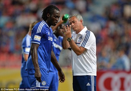 Mourinho tiếp tục hăm dọa Lukaku