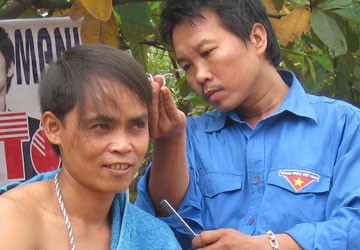 Cây kéo vàng của người nghèo