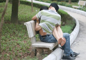 Giới trẻ ngày càng yêu "thoáng"
