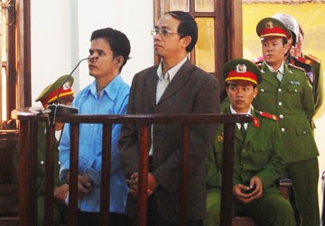 Xử phúc thẩm Thiếu tướng Trần Văn Thanh: VKS bảo vô tội, tòa bảo có tội!