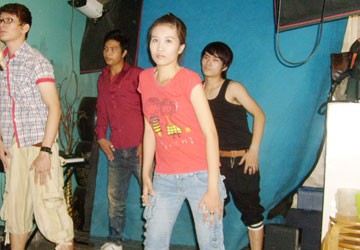 Mòn mỏi chờ ngày tỏa sáng