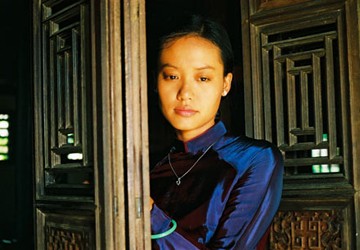 Từ nước mắt Lê Hoàng đến Sen Vàng 16