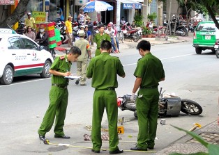Thanh toán đẫm máu giữa phố, hai người chết