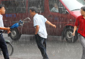 Bạo lực là bằng chứng về sự hèn nhát và thiểu năng