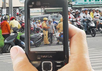 Không cấm người dân ghi hình CSGT