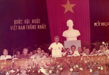 Nhiệm kỳ Quốc hội đặc biệt - Bài 2: Đất này chỉ một ngọn cờ vàng sao