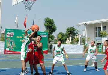 Khai mạc giải bóng rổ Nestlé MILO 2013