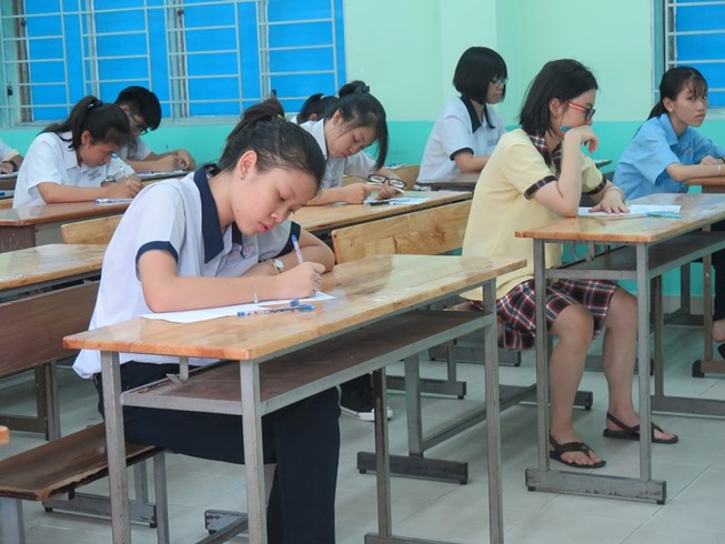 TP.HCM: Thêm một trường THPT dừng tuyển sinh 10 chuyên