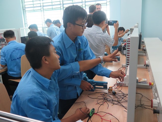 Nhiều trường cao đẳng, trung cấp có nguy cơ đóng cửa