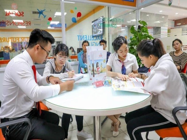 Mức điểm sàn Trường ĐH Kinh tế-Tài chính TP.HCM và Văn Hiến