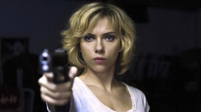 Cộng đồng LGBT khiến Scarlett Johansson bỏ vai diễn