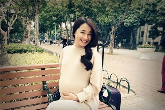 Nhà sản xuất xin lỗi Nhã Phương vì tiết lộ đời tư