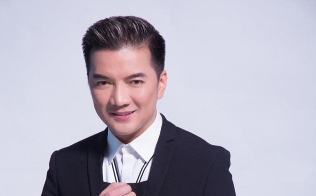 Ca sĩ Đàm Vĩnh Hưng ‘quẩy’ tưng bừng cùng dàn sao V-biz