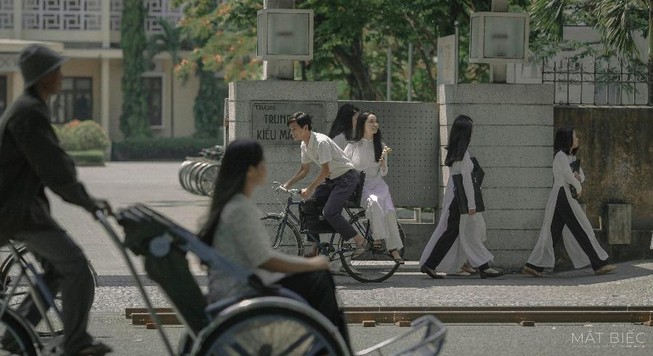 ‘Mắt Biếc’ tung hình ảnh phim sau 44 ngày quay