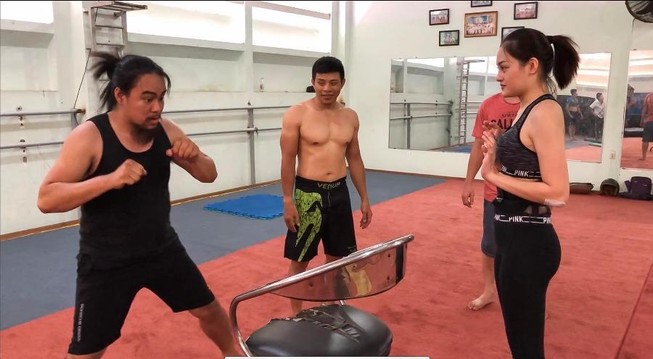Thùy Anh vật lộn học võ để đóng cảnh hành động