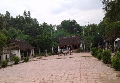 Về Nghệ An thăm đền Quả Sơn gần 1.000 năm tuổi