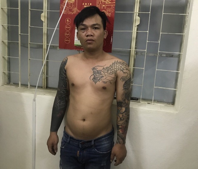 Bắt kẻ giật dây chuyền của nhân viên Tổng lãnh sự quán Nga