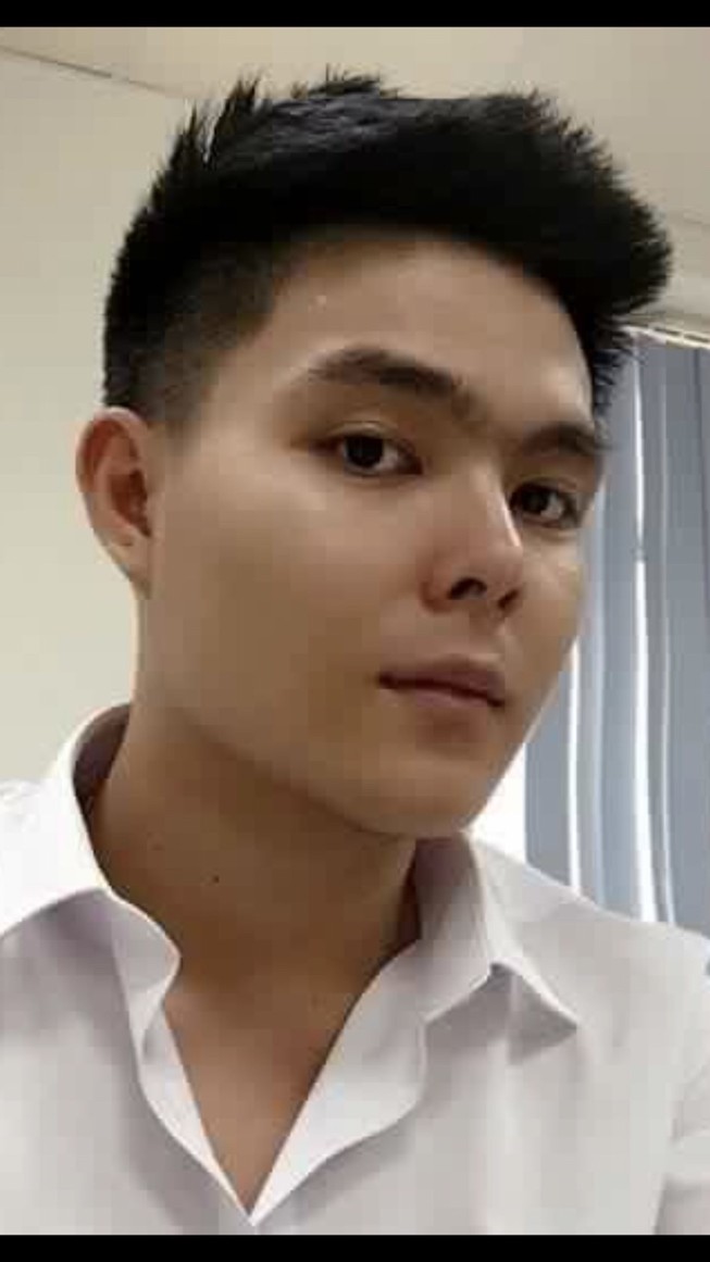 Hot boy gạ nhiều nam thanh niên vào khách sạn trộm xe