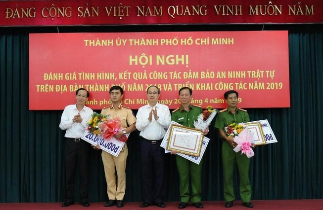Thưởng nóng nhiều đơn vị tham gia vụ bắt 1,1 tấn ma tuý